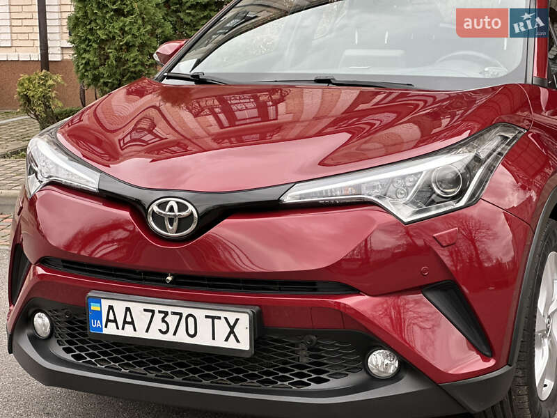 Внедорожник / Кроссовер Toyota C-HR 2018 в Виннице