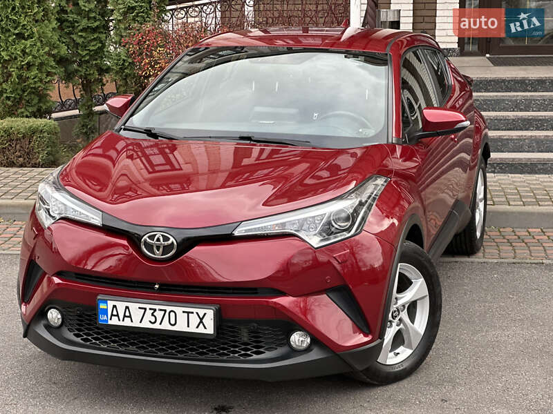 Внедорожник / Кроссовер Toyota C-HR 2018 в Виннице