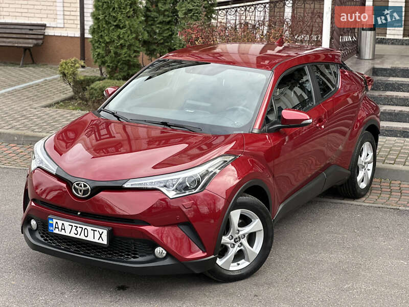 Внедорожник / Кроссовер Toyota C-HR 2018 в Виннице