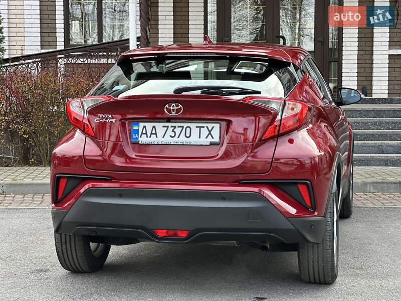 Внедорожник / Кроссовер Toyota C-HR 2018 в Виннице