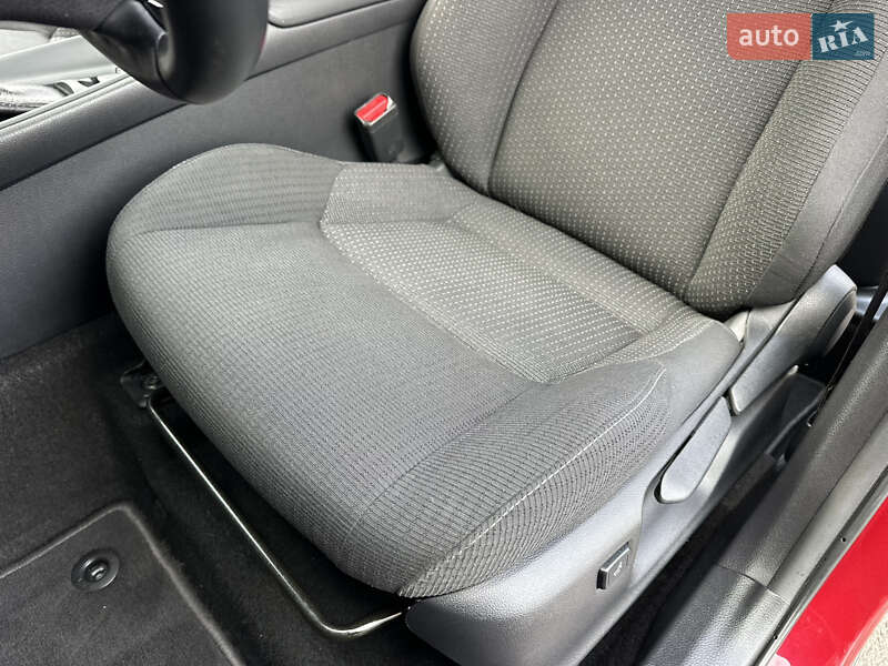 Внедорожник / Кроссовер Toyota C-HR 2018 в Виннице