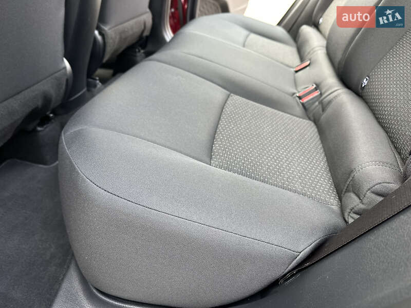 Внедорожник / Кроссовер Toyota C-HR 2018 в Виннице