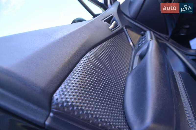 Внедорожник / Кроссовер Toyota C-HR 2018 в Дрогобыче