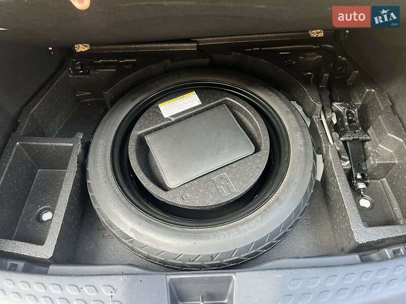 Внедорожник / Кроссовер Toyota C-HR 2016 в Одессе