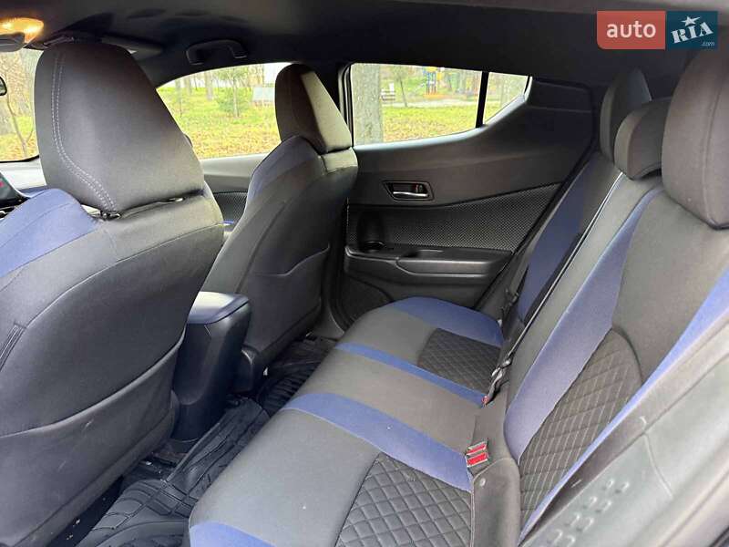 Внедорожник / Кроссовер Toyota C-HR 2021 в Киеве фото 17 Внедорожник / Кроссовер Toyota C-HR 2021 в Киеве