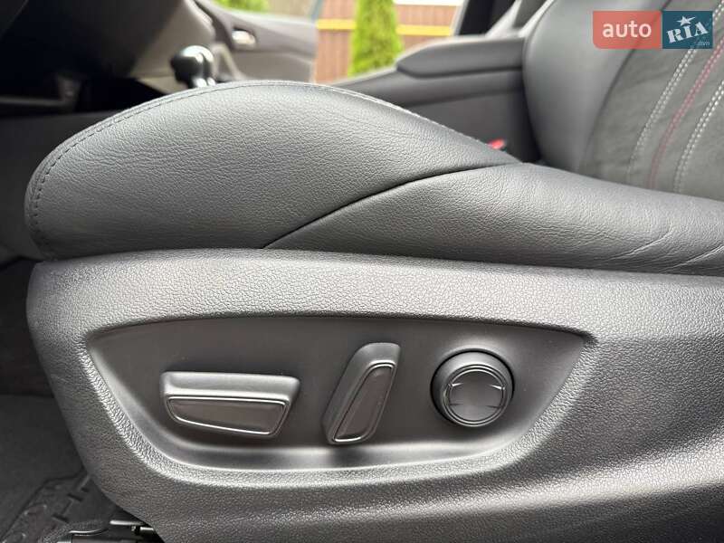 Внедорожник / Кроссовер Toyota C-HR 2021 в Одессе