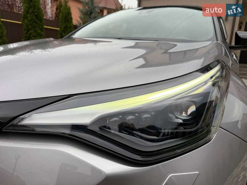 Внедорожник / Кроссовер Toyota C-HR 2021 в Одессе