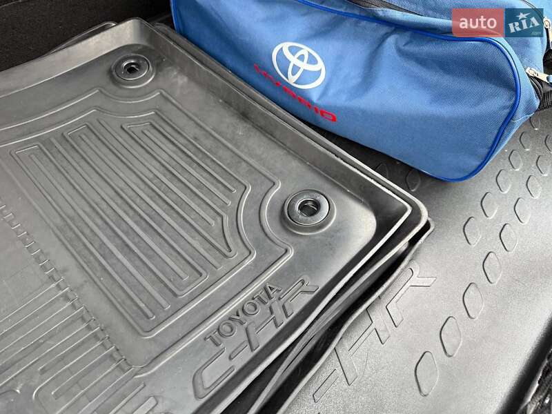 Внедорожник / Кроссовер Toyota C-HR 2021 в Одессе