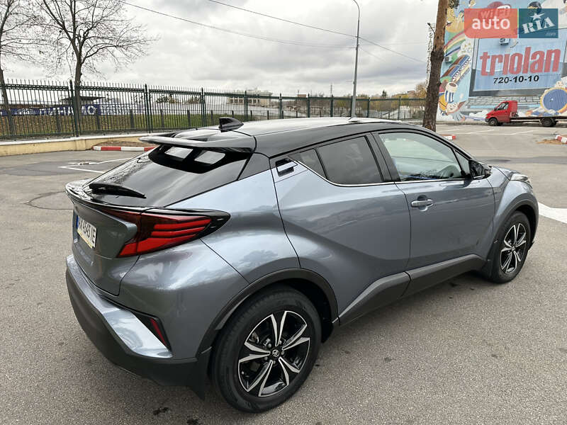 Внедорожник / Кроссовер Toyota C-HR 2019 в Харькове