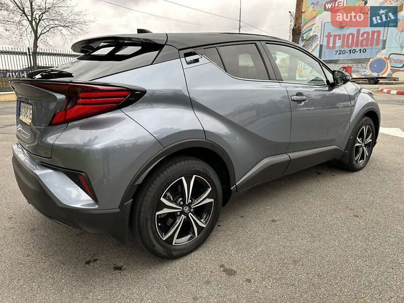 Внедорожник / Кроссовер Toyota C-HR 2019 в Харькове