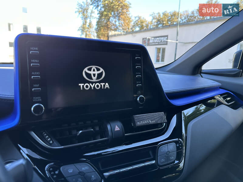 Внедорожник / Кроссовер Toyota C-HR 2019 в Харькове