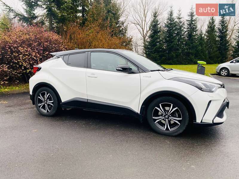 Позашляховик / Кросовер Toyota C-HR 2020 в Богородчанах