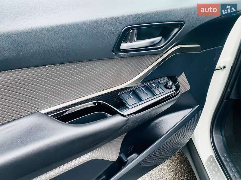 Позашляховик / Кросовер Toyota C-HR 2020 в Богородчанах