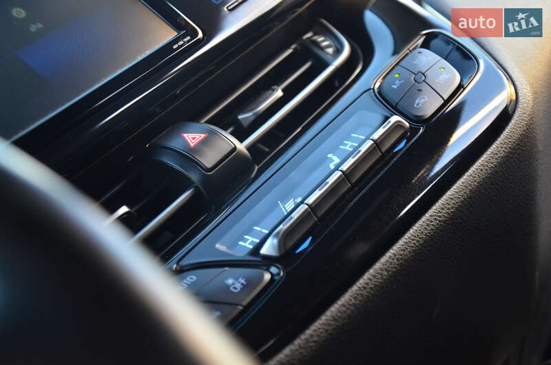 Позашляховик / Кросовер Toyota C-HR 2018 в Дрогобичі фото 39 Позашляховик / Кросовер Toyota C-HR 2018 в Дрогобичі