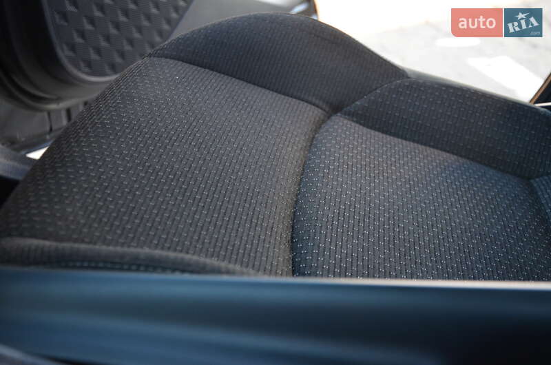 Позашляховик / Кросовер Toyota C-HR 2018 в Дрогобичі фото 47 Позашляховик / Кросовер Toyota C-HR 2018 в Дрогобичі