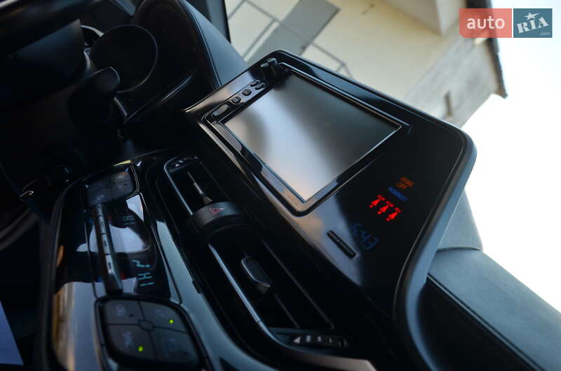 Позашляховик / Кросовер Toyota C-HR 2018 в Дрогобичі фото 61 Позашляховик / Кросовер Toyota C-HR 2018 в Дрогобичі