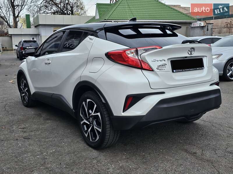 Позашляховик / Кросовер Toyota C-HR 2018 в Одесі