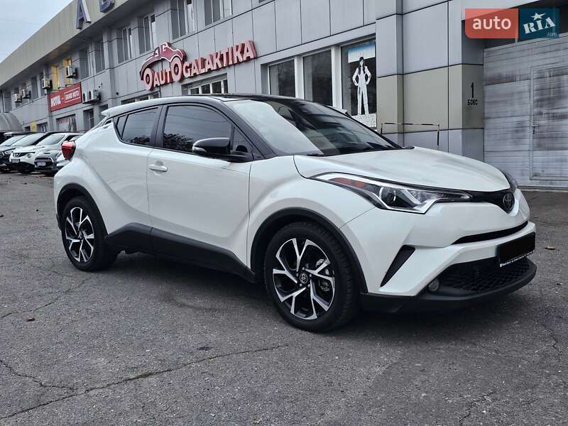 Позашляховик / Кросовер Toyota C-HR 2018 в Одесі