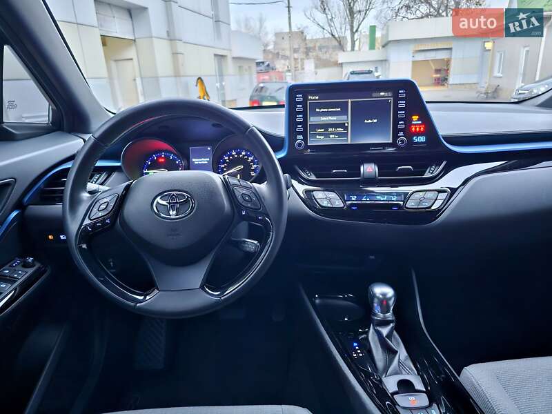 Позашляховик / Кросовер Toyota C-HR 2018 в Одесі