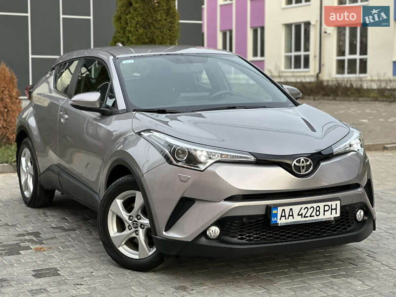 Позашляховик / Кросовер Toyota C-HR 2016 в Вінниці