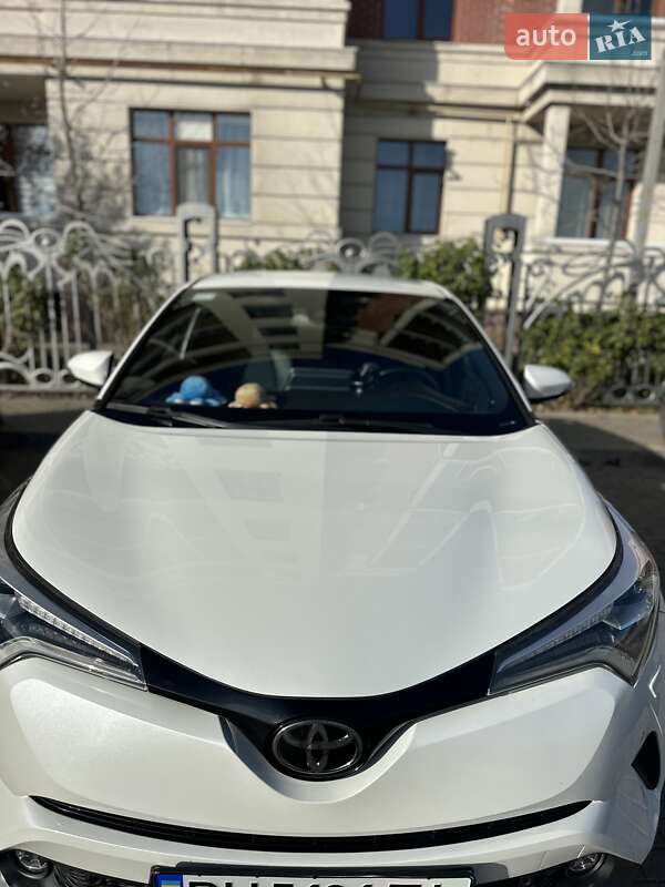 Позашляховик / Кросовер Toyota C-HR 2019 в Одесі