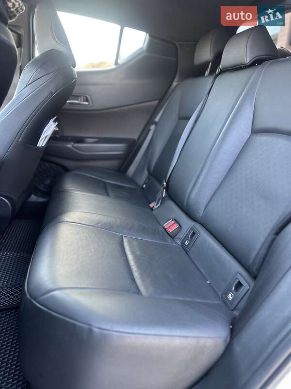 Позашляховик / Кросовер Toyota C-HR 2019 в Одесі