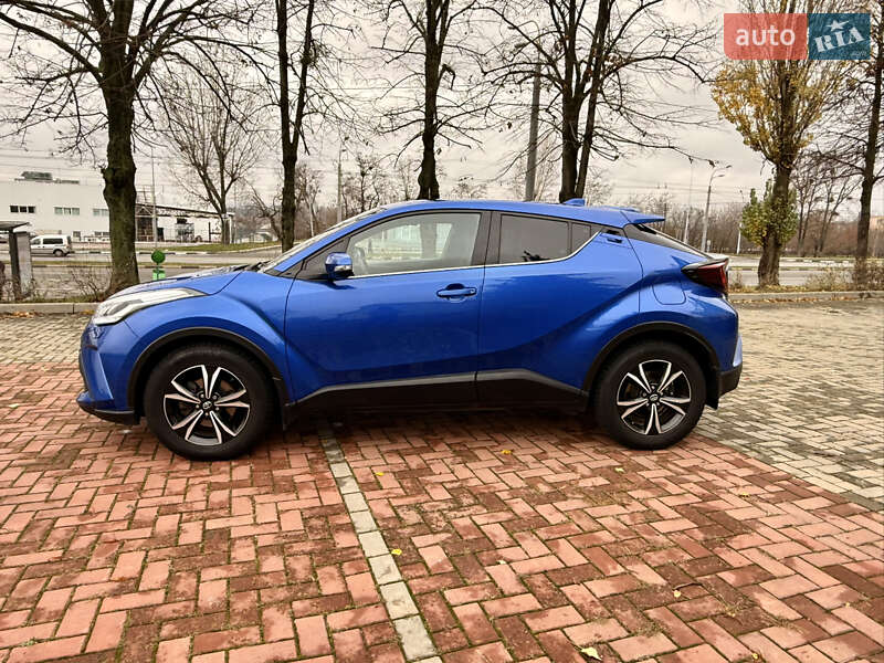 Внедорожник / Кроссовер Toyota C-HR 2020 в Харькове