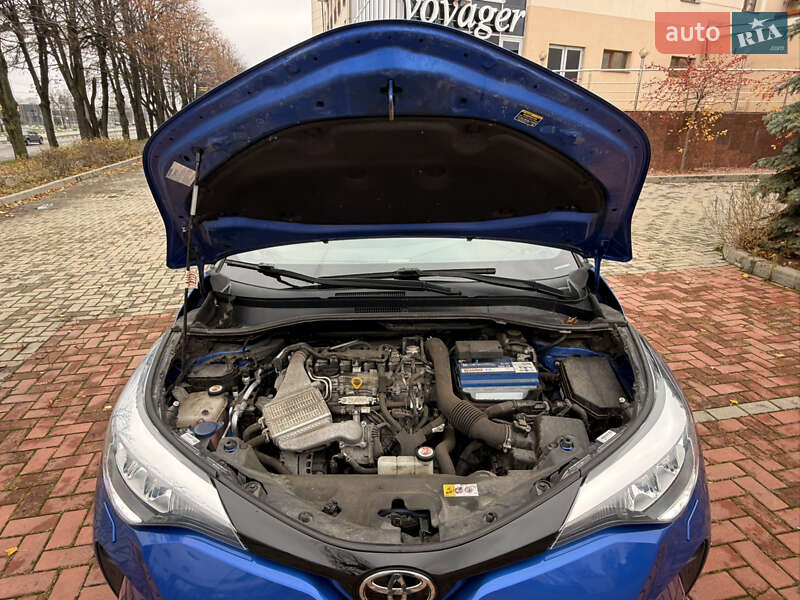 Внедорожник / Кроссовер Toyota C-HR 2020 в Харькове