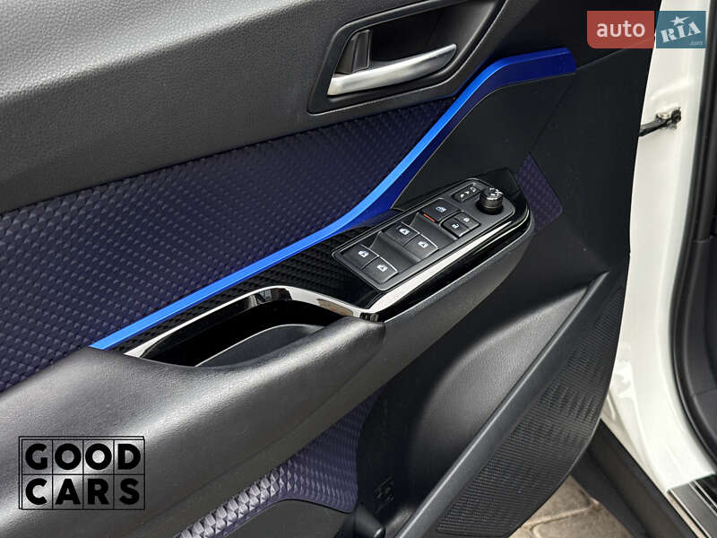 Внедорожник / Кроссовер Toyota C-HR 2018 в Одессе