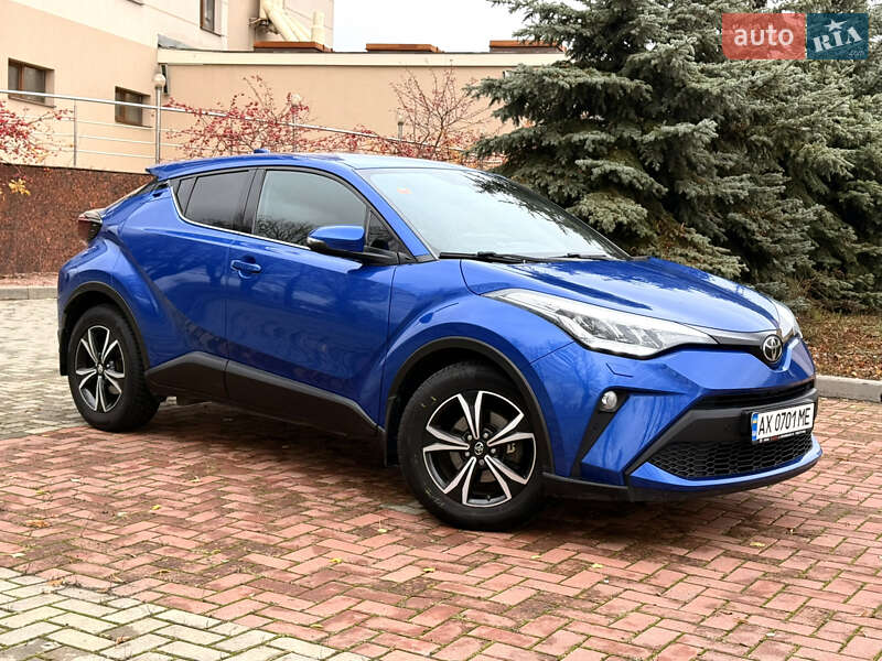 Позашляховик / Кросовер Toyota C-HR 2020 в Харкові фото 18 Позашляховик / Кросовер Toyota C-HR 2020 в Харкові