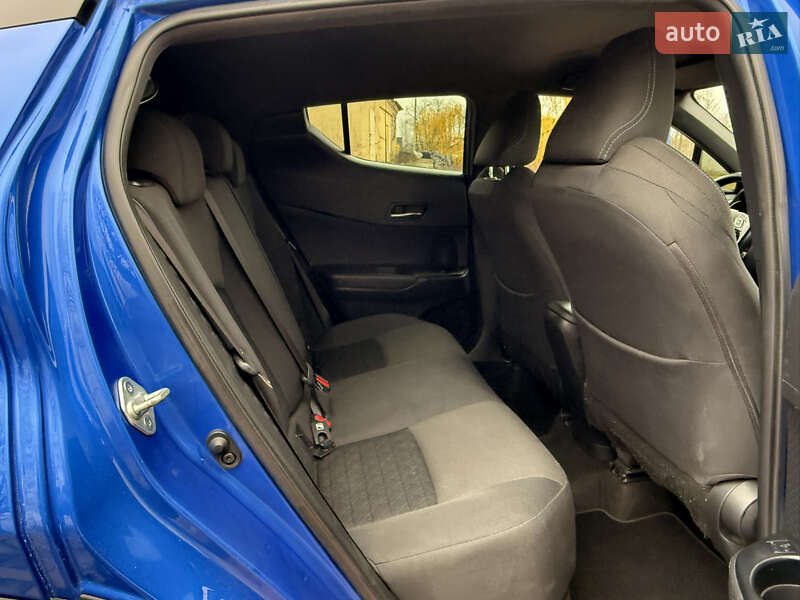 Позашляховик / Кросовер Toyota C-HR 2020 в Харкові фото 36 Позашляховик / Кросовер Toyota C-HR 2020 в Харкові