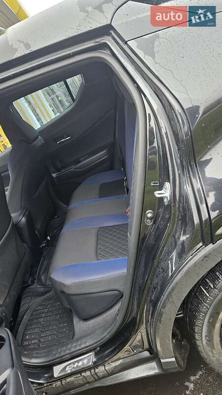 Внедорожник / Кроссовер Toyota C-HR 2021 в Киеве фото 17 Внедорожник / Кроссовер Toyota C-HR 2021 в Киеве