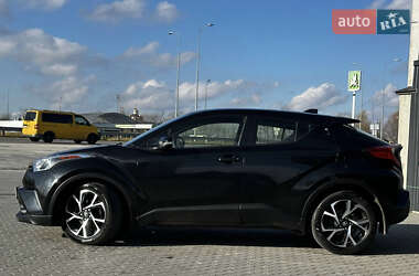 Позашляховик / Кросовер Toyota C-HR 2018 в Львові
