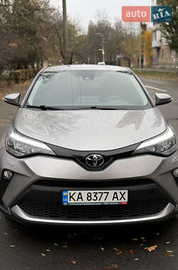 Позашляховик / Кросовер Toyota C-HR 2019 в Києві