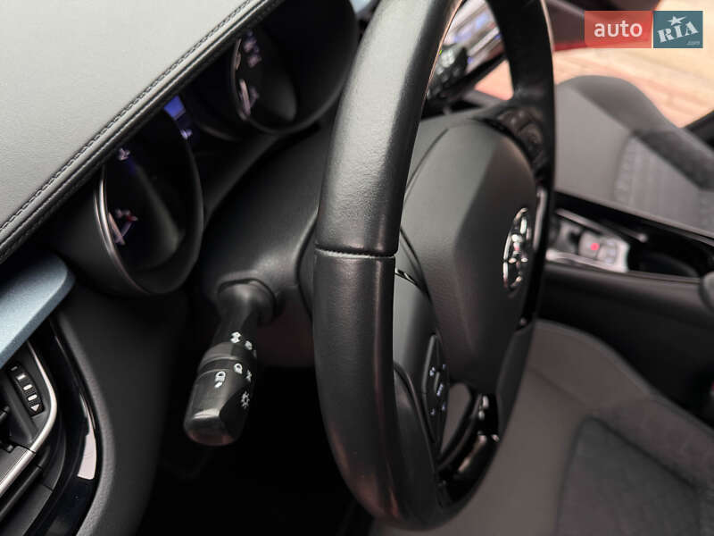 Позашляховик / Кросовер Toyota C-HR 2020 в Одесі фото 43 Позашляховик / Кросовер Toyota C-HR 2020 в Одесі