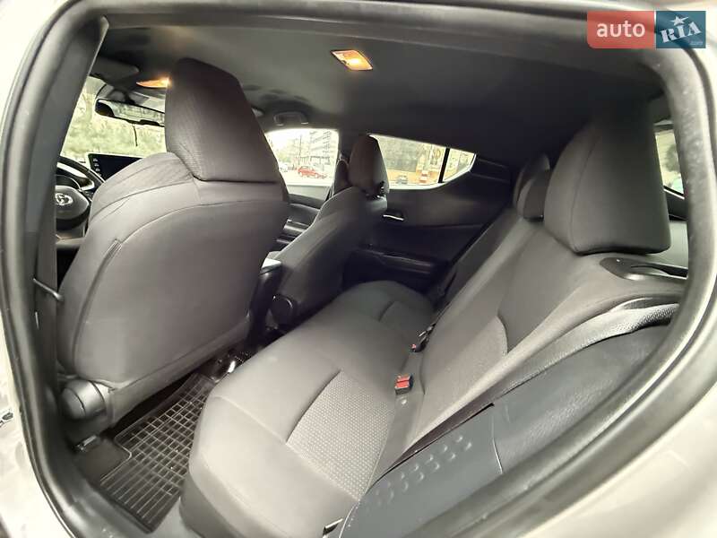 Внедорожник / Кроссовер Toyota C-HR 2019 в Одессе