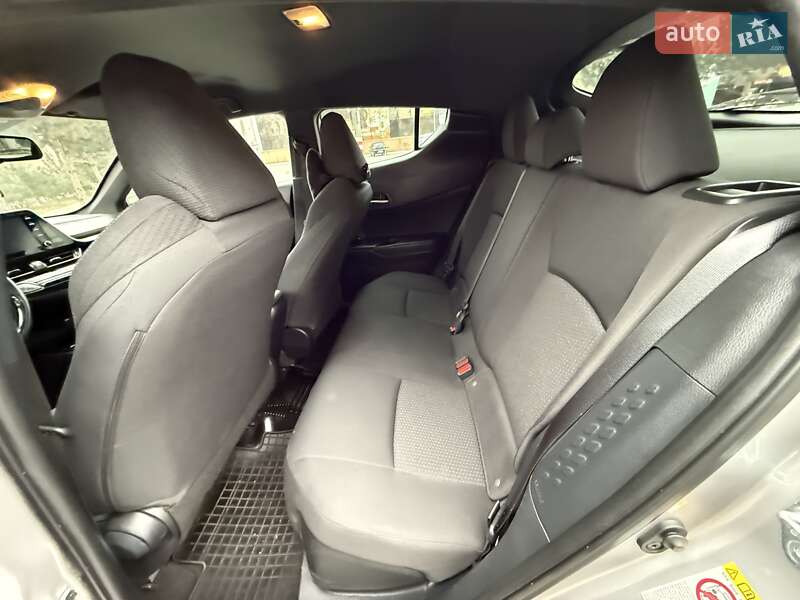 Внедорожник / Кроссовер Toyota C-HR 2019 в Одессе