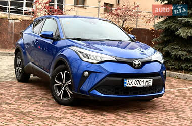 Позашляховик / Кросовер Toyota C-HR 2020 в Харкові