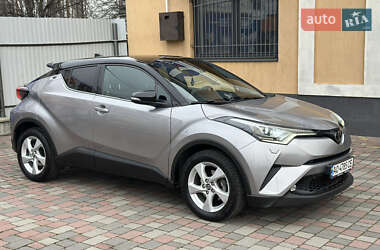 Позашляховик / Кросовер Toyota C-HR 2018 в Мукачевому