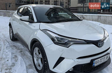 Внедорожник / Кроссовер Toyota C-HR 2018 в Киеве