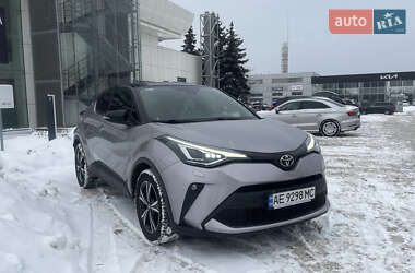 Позашляховик / Кросовер Toyota C-HR 2019 в Києві