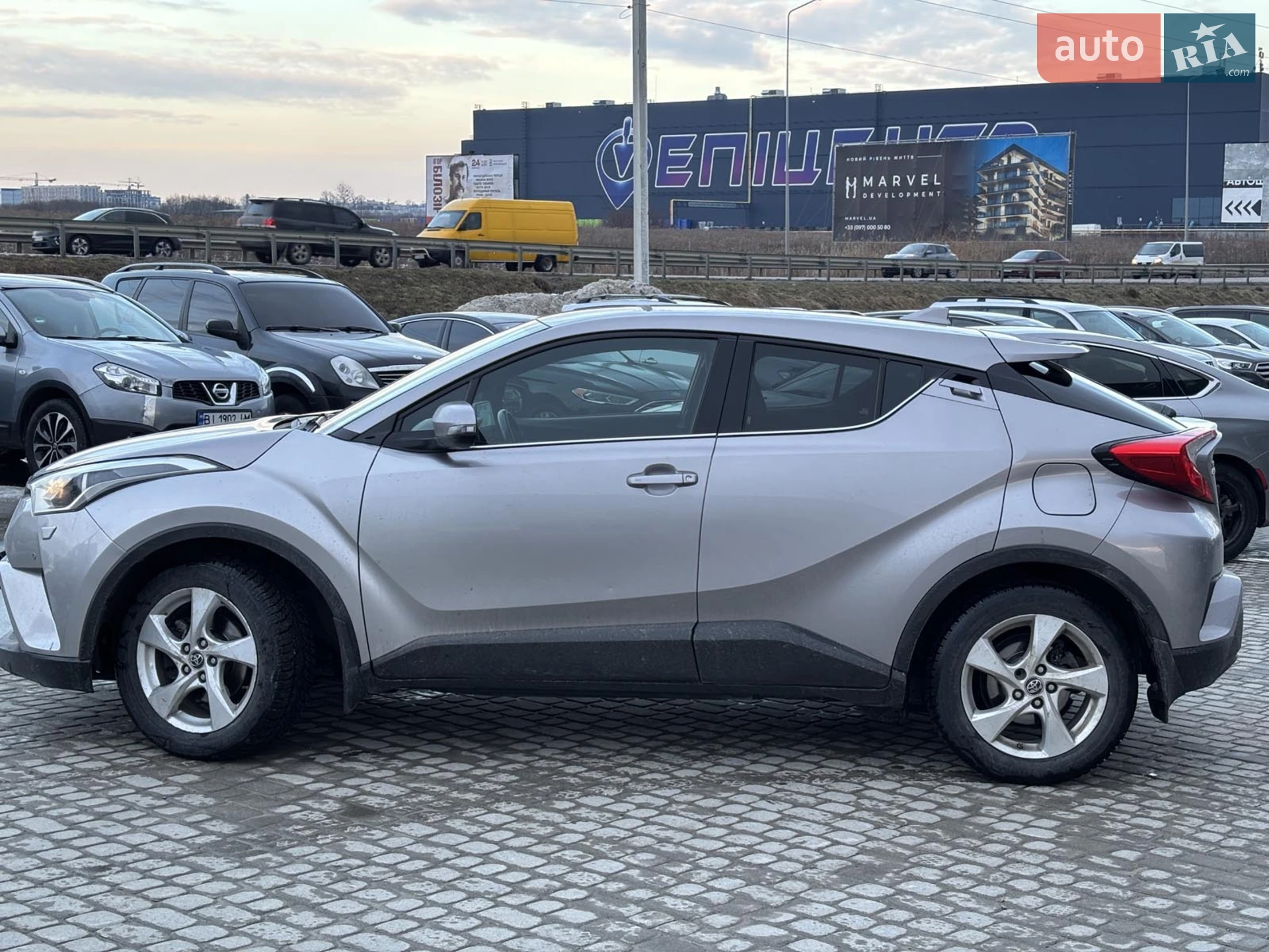 2016 Toyota C-HR - мініатюра 7