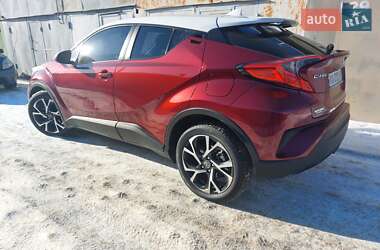 Позашляховик / Кросовер Toyota C-HR 2018 в Києві