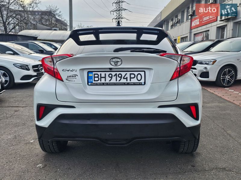 Внедорожник / Кроссовер Toyota C-HR 2018 в Одессе