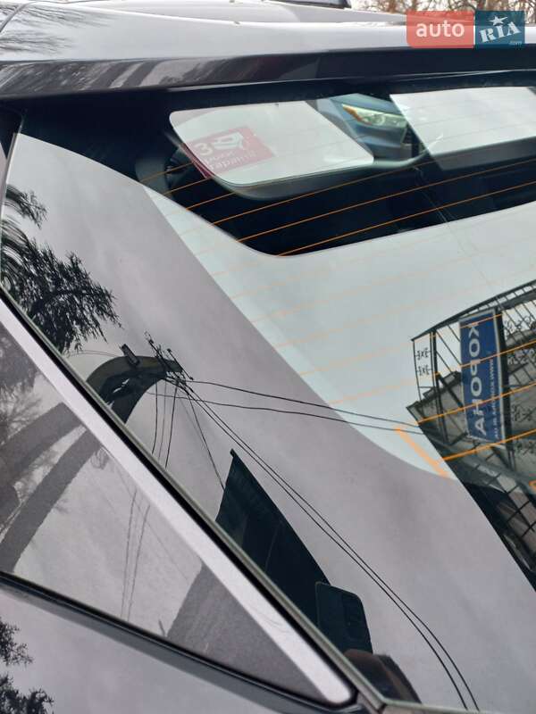 Внедорожник / Кроссовер Toyota C-HR 2021 в Киеве