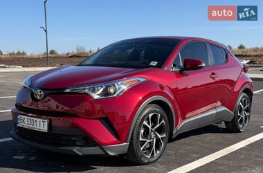 Внедорожник / Кроссовер Toyota C-HR 2018 в Ровно