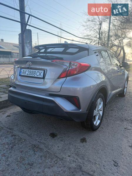 Внедорожник / Кроссовер Toyota C-HR 2018 в Белгороде-Днестровском