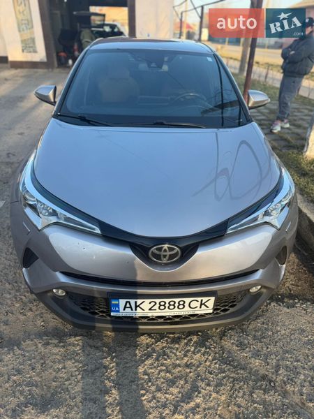 Внедорожник / Кроссовер Toyota C-HR 2018 в Белгороде-Днестровском