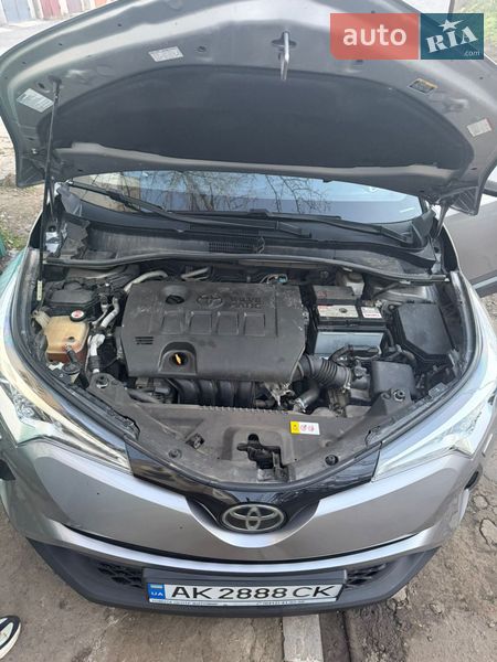 Внедорожник / Кроссовер Toyota C-HR 2018 в Белгороде-Днестровском