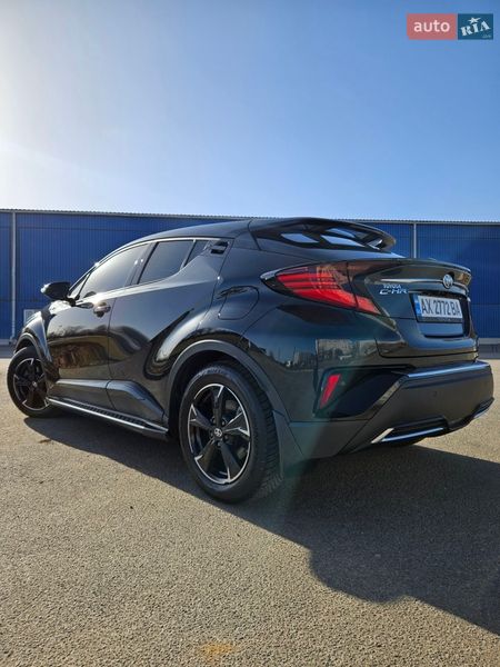 Внедорожник / Кроссовер Toyota C-HR 2021 в Харькове